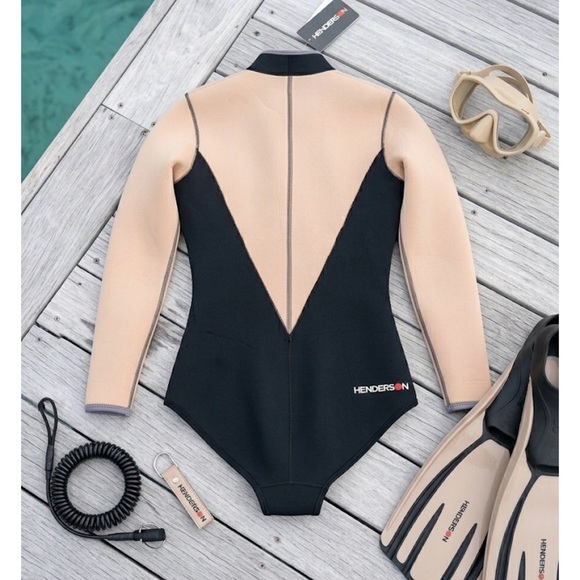 Scuba diving wetsuit Elegant Beige and Black One Piece - Picture 4 of 6